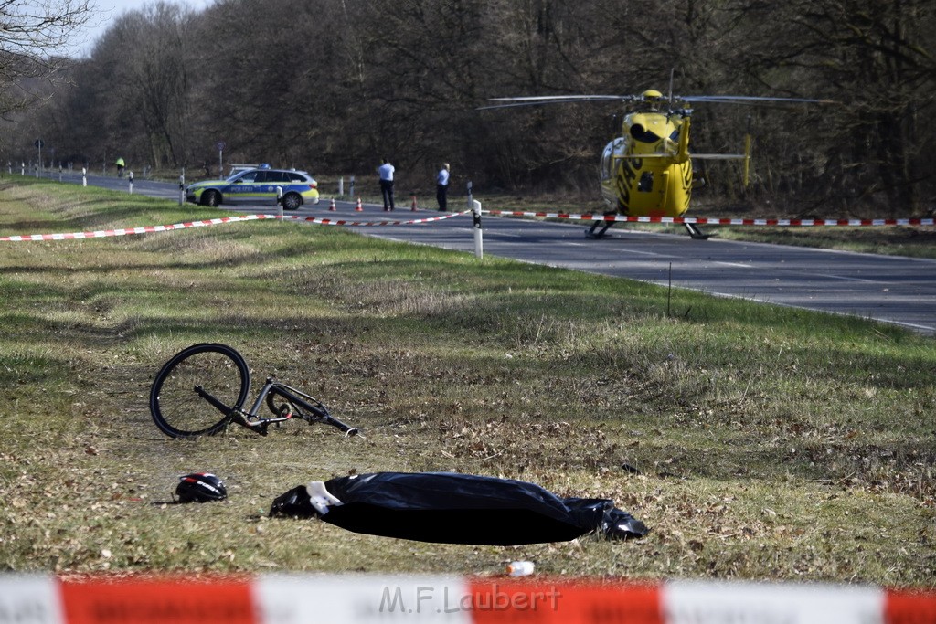 Schwerer VU Krad Fahrrad Koeln Porz Alte Koelnerstr P079.JPG - Miklos Laubert